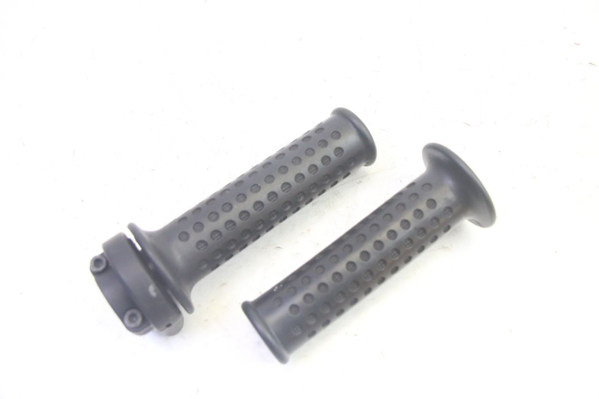 photo de POIGNEE ACCELERATEUR PIAGGIO MP3 RL 250 (2006 - 2010) - Vue principale