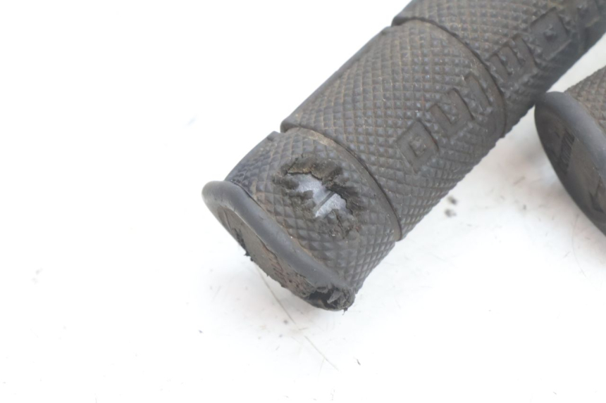 photo de POIGNEE ACCELERATEUR RIEJU MRT PRO SUPERMOTARD 50 (2007 - 2018) - Points de fixation