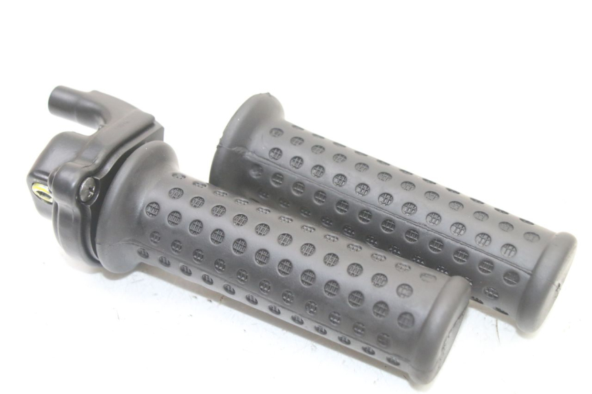 photo de POIGNEE ACCELERATEUR PIAGGIO NRG POWER PUREJET 50 (2018 - 2021) - Détail de la pièce