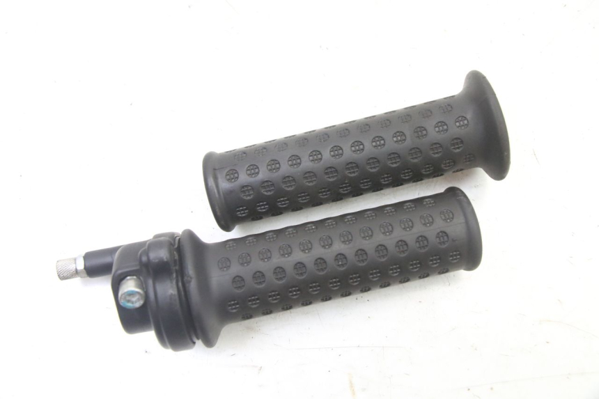 photo de POIGNEE ACCELERATEUR PIAGGIO NRG POWER PUREJET 50 (2018 - 2021) - Vue principale