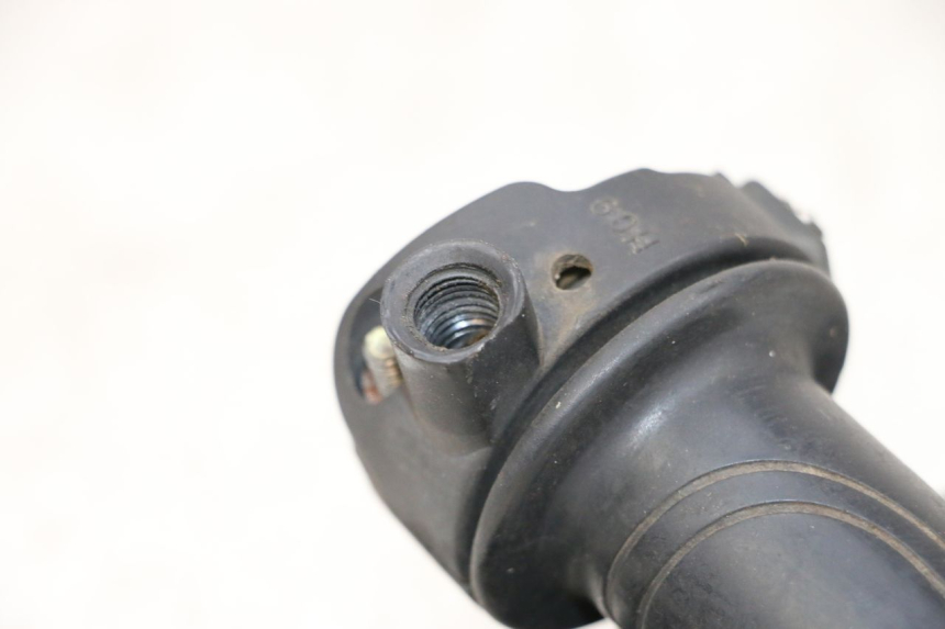 photo de POIGNEE ACCELERATEUR SYM ORBIT 2 4T 50 (2008 - 2017) - Zoom état d’usage