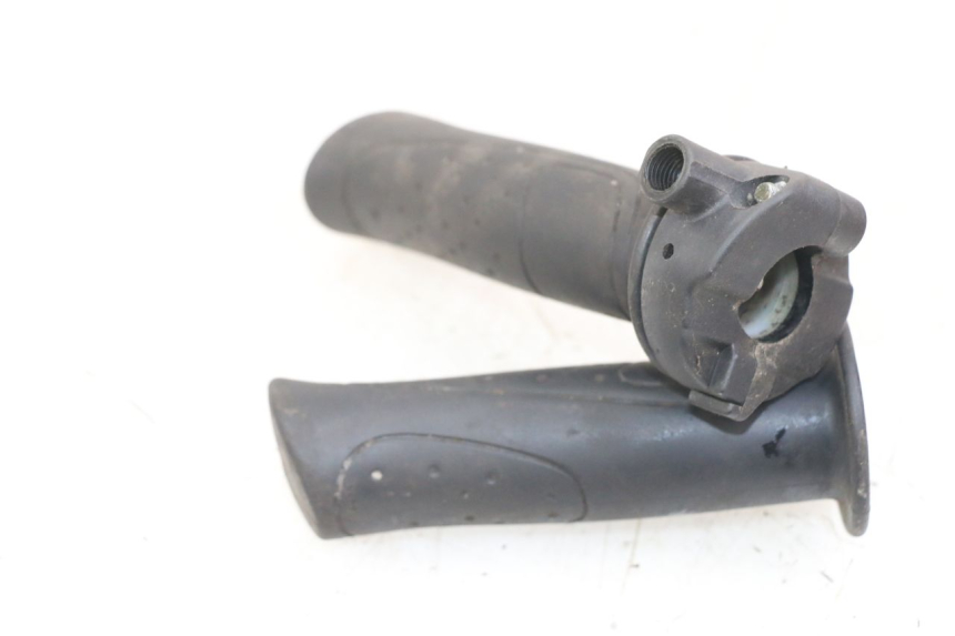 photo de POIGNEE ACCELERATEUR SYM ORBIT III 3 4T 50 (2018 - 2021) - Détail de la pièce