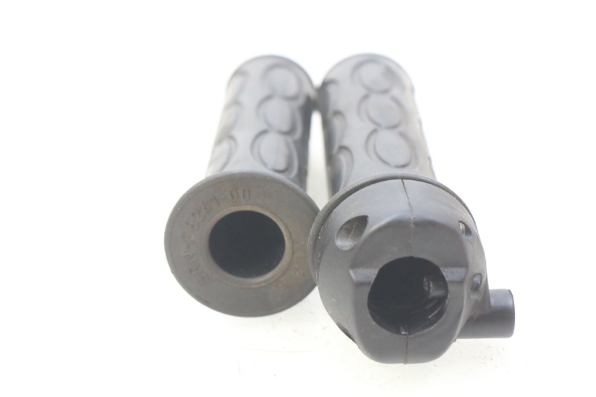 photo de POIGNEE ACCELERATEUR MBK OVETTO 50 (1998 - 2007) - Zoom état d’usage