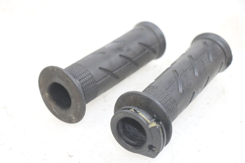 photo de POIGNEE ACCELERATEUR HONDA PCX (JF28) 125 (2009 - 2011) - Vue principale