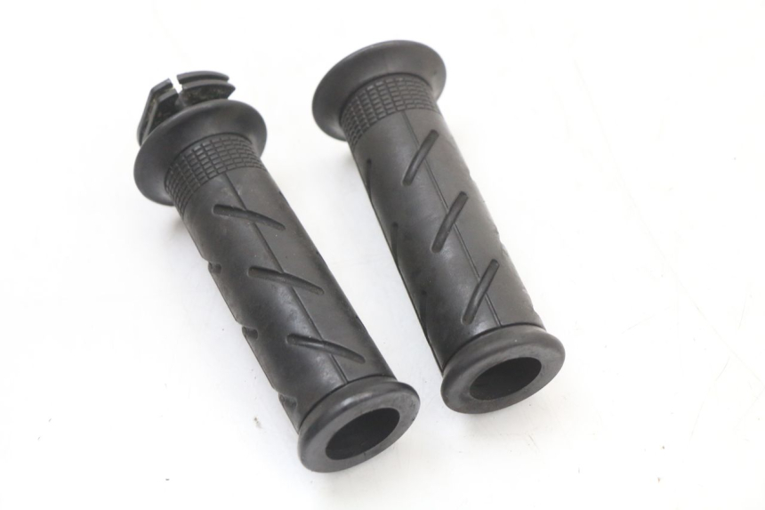 photo de POIGNEE ACCELERATEUR HONDA PCX (JF28) 125 (2009 - 2011) - Zoom état d’usage