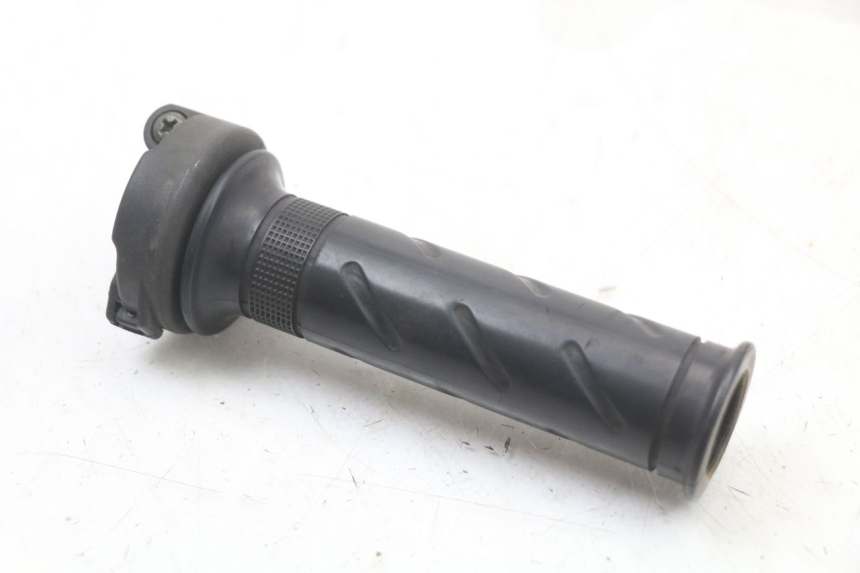 photo de POIGNEE ACCELERATEUR PEUGEOT BELVILLE 125 (2017 - 2021) - Zoom état d’usage