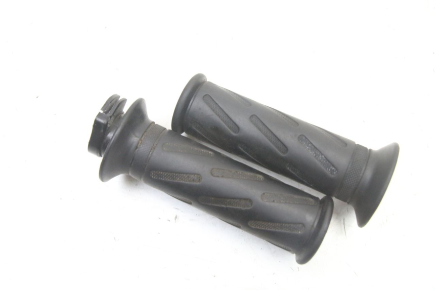 photo de POIGNEE ACCELERATEUR PEUGEOT KISBEE 4T 50 (2018 - 2022) - Détail de la pièce