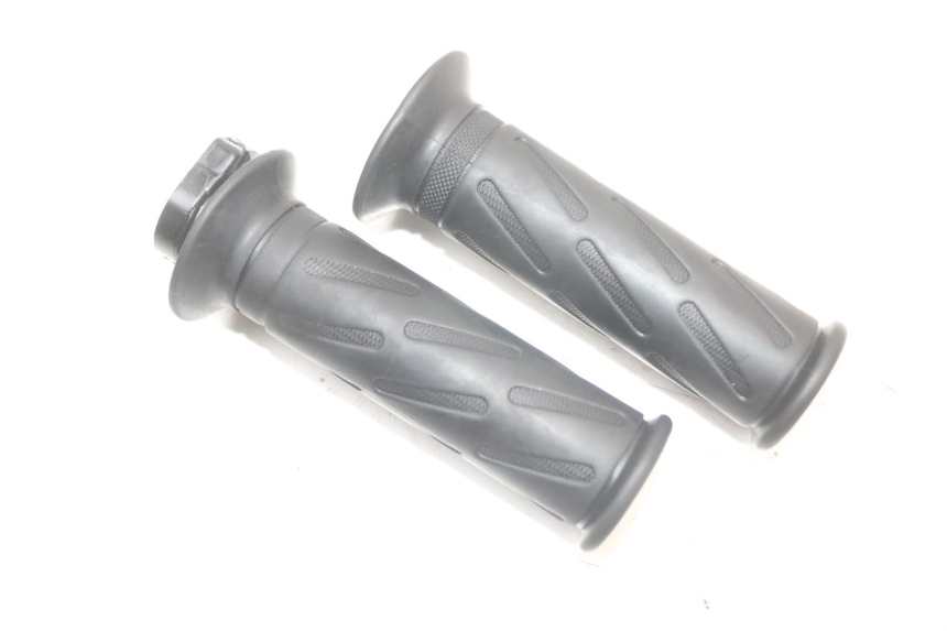 photo de POIGNEE ACCELERATEUR PEUGEOT STREETZONE 4T 50 (2018 - 2023) - Détail de la pièce