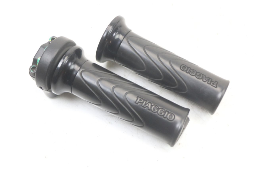 photo de POIGNEE ACCELERATEUR PIAGGIO LIBERTY IGET 4T 50 (2021 - 2025) - Détail de la pièce