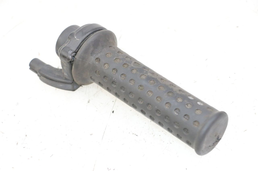 photo de POIGNEE ACCELERATEUR PIAGGIO VESPA LX 150 (2005 - 2013) - Gros plan technique