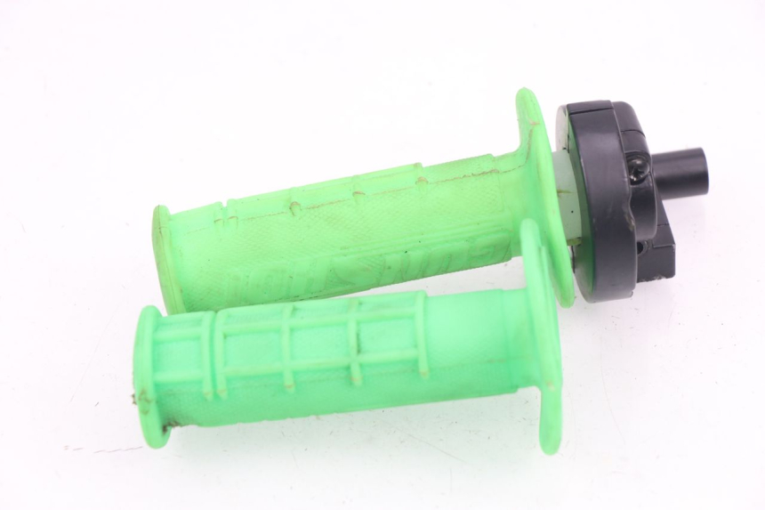 photo de POIGNEE ACCELERATEUR GUNSHOT PIT BIKE FX 125 (2014 - 2021) - Détail de la pièce