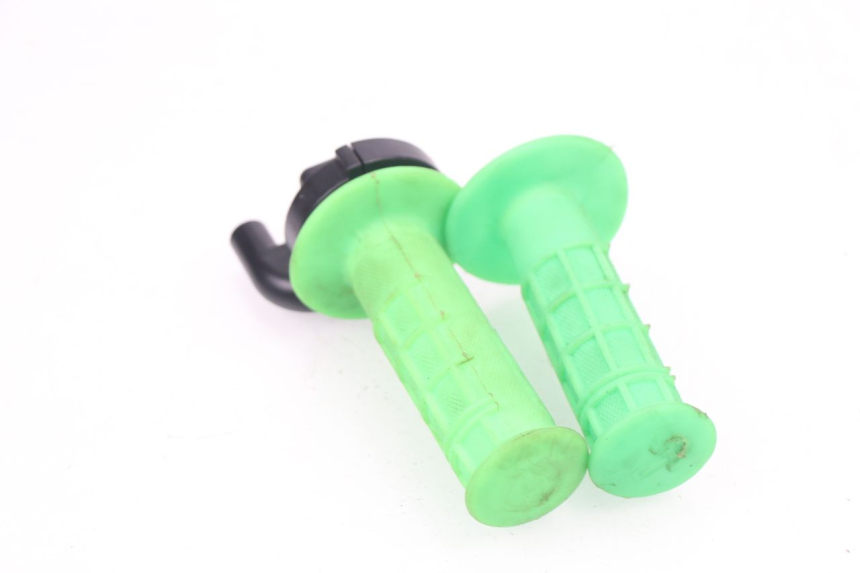 photo de POIGNEE ACCELERATEUR GUNSHOT PIT BIKE FX 125 (2014 - 2021) - Zoom état d’usage