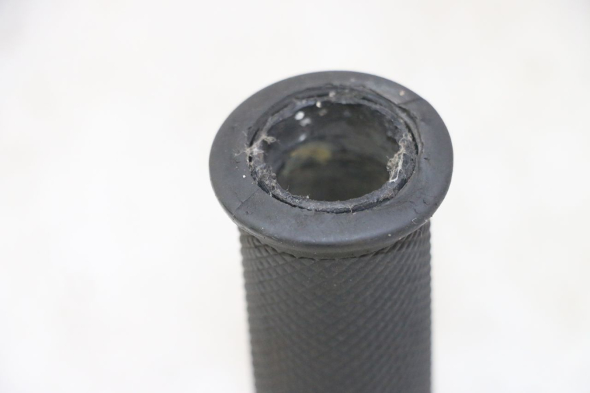 photo de POIGNEE ACCELERATEUR APRILIA RALLY AC 50 (1995 - 2004) - Zoom état d’usage