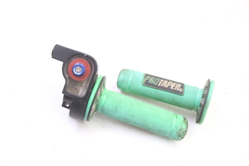 photo de POIGNEE ACCELERATEUR APOLLO RXF 125 - Vue principale