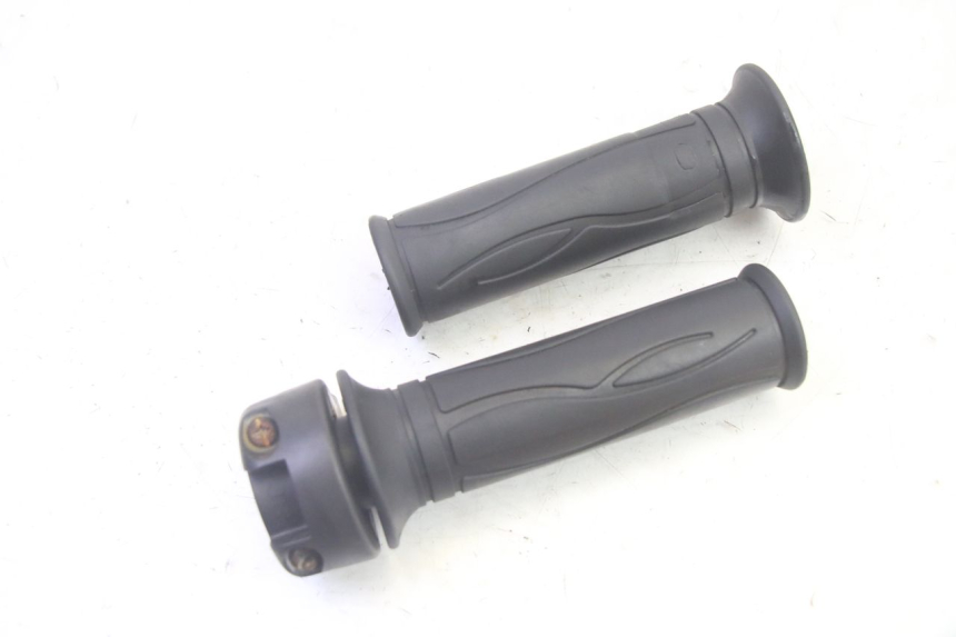 photo de POIGNEE ACCELERATEUR JM MOTORS SANTANA EVO 50 (2024 - 2026) - Vue principale