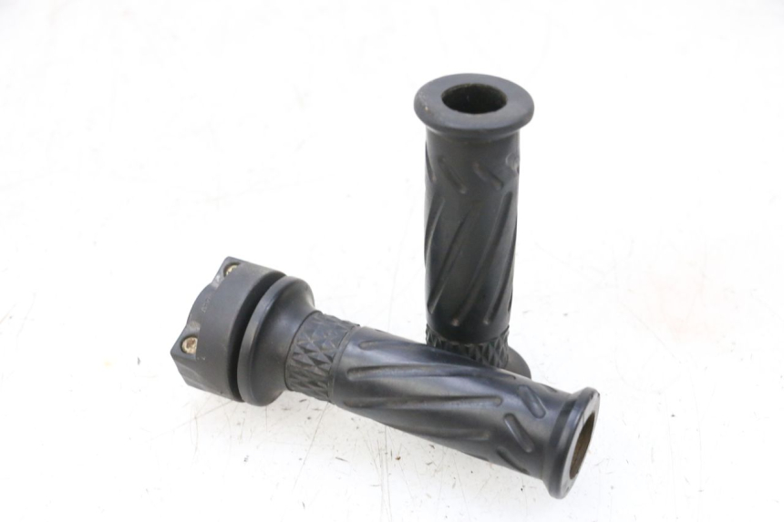 photo de POIGNEE ACCELERATEUR JM MOTORS SANTANA 50 (2014 - 2023) - Vue principale