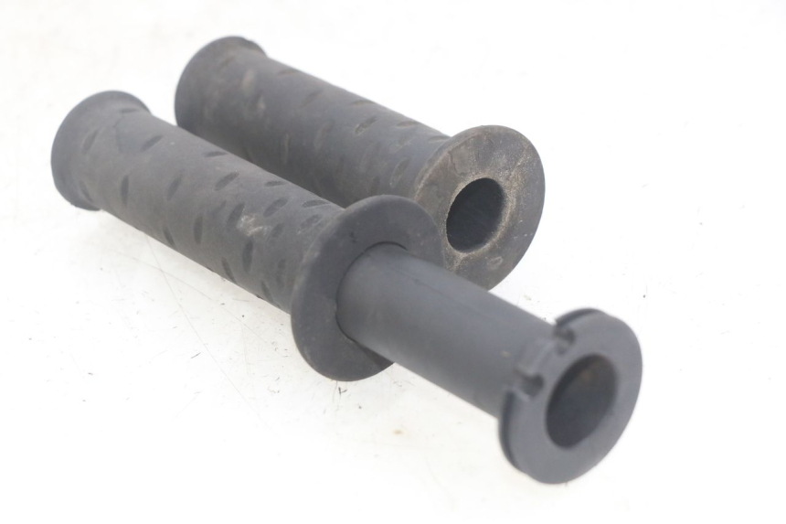 photo de POIGNEE ACCELERATEUR APRILIA SCARABEO LIGHT 125 (2007 - 2011) - Vue principale