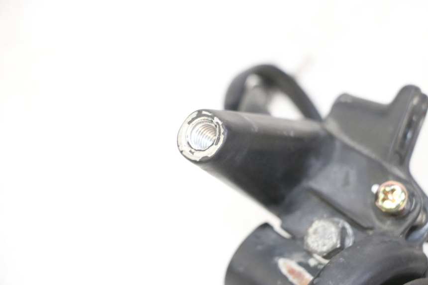 photo de POIGNEE ACCELERATEUR HONDA SCV LEAD 100 (2003 - 2007) - État de surface