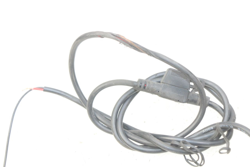 photo de POIGNEE ACCELERATEUR SUZUKI SIXTEEN 125 (2008 - 2010) - Autre angle de vue