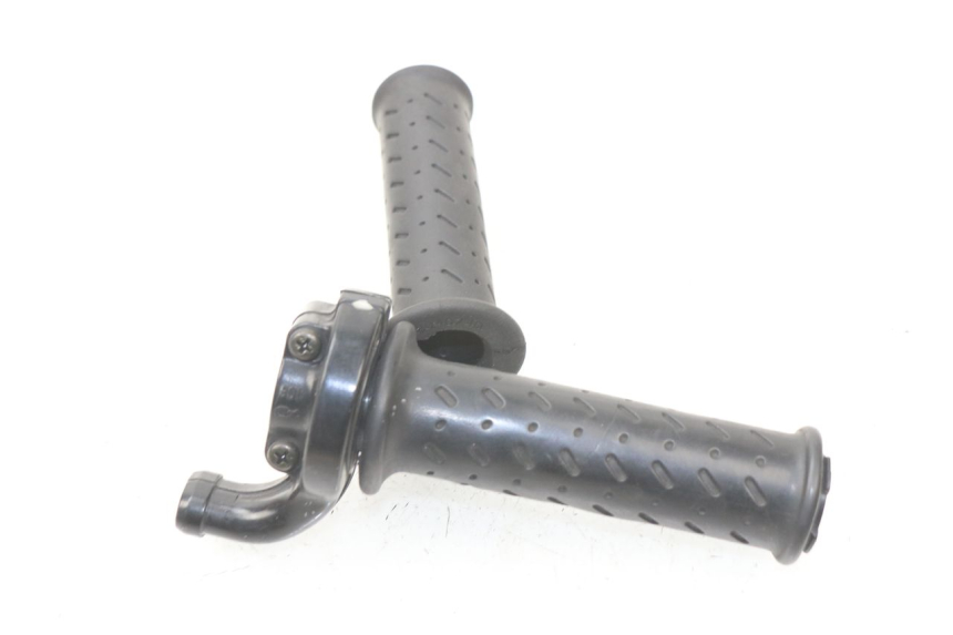 photo de POIGNEE ACCELERATEUR TRIUMPH SPEED TRIPLE 1050 (2005 - 2007) - Détail de la pièce