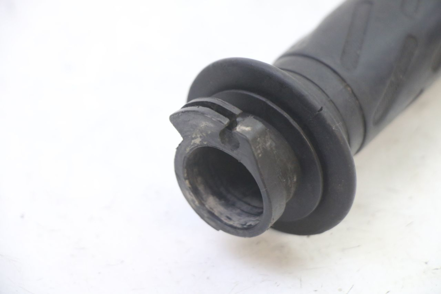 photo de POIGNEE ACCELERATEUR PEUGEOT SPEEDFIGHT 3 AIR 50 (2009 - 2015) - Détail de la pièce