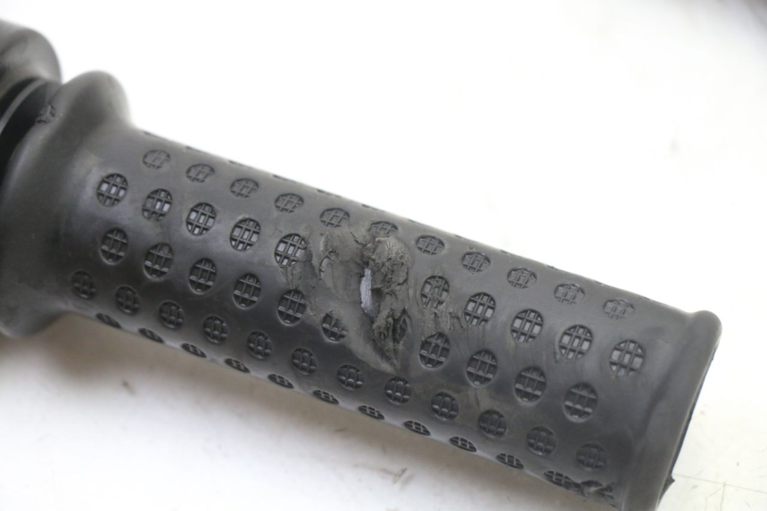 photo de POIGNEE ACCELERATEUR APRILIA SR 2T 50 (2018 - 2022) - Détail de la pièce