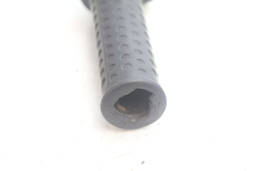 photo de POIGNEE ACCELERATEUR APRILIA SR 2T 50 (2012 - 2017) - Autre angle de vue
