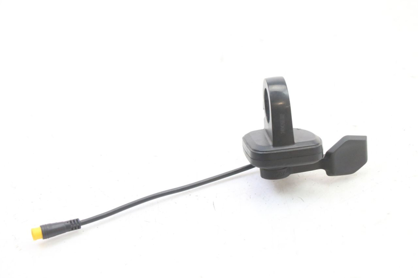 photo de POIGNEE ACCELERATEUR NAMI STELLAR 1 - Vue principale