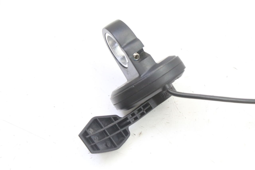 photo de POIGNEE ACCELERATEUR NAMI STELLAR 1 - Vue d’ensemble