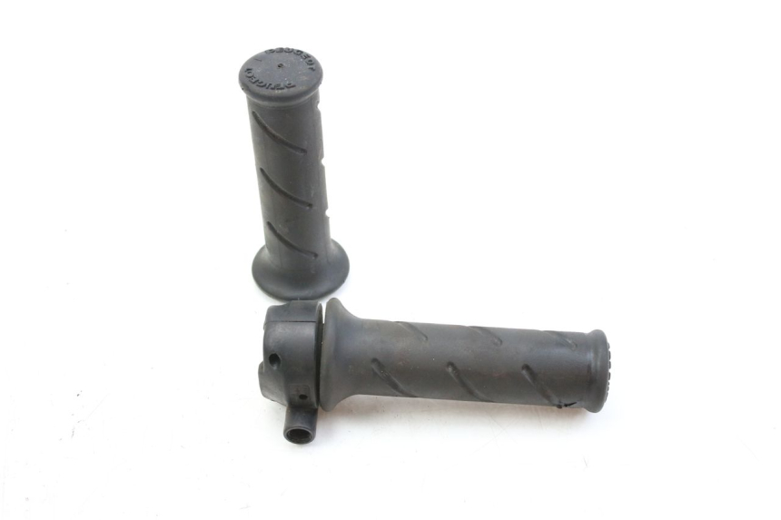 photo de POIGNEE ACCELERATEUR PEUGEOT SV 125 (1991 - 1994) - Vue principale