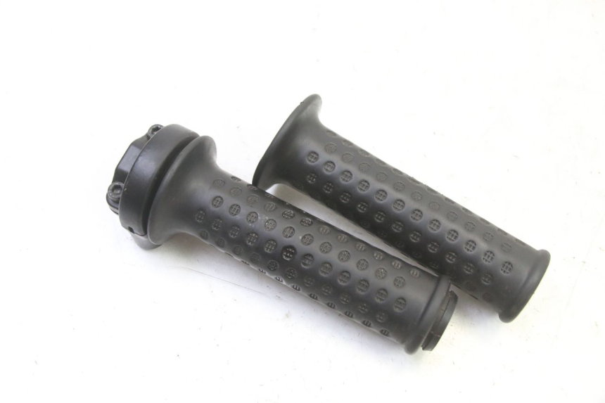 photo de POIGNEE ACCELERATEUR APRILIA SXR 50 (2021 - 2023) - Vue principale