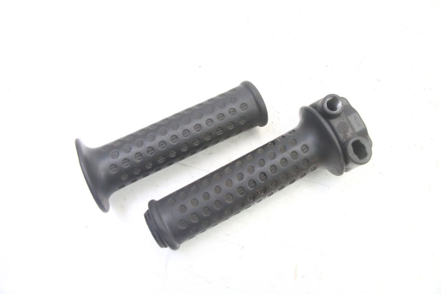 photo de POIGNEE ACCELERATEUR APRILIA SXR 50 (2021 - 2023) - Gros plan technique