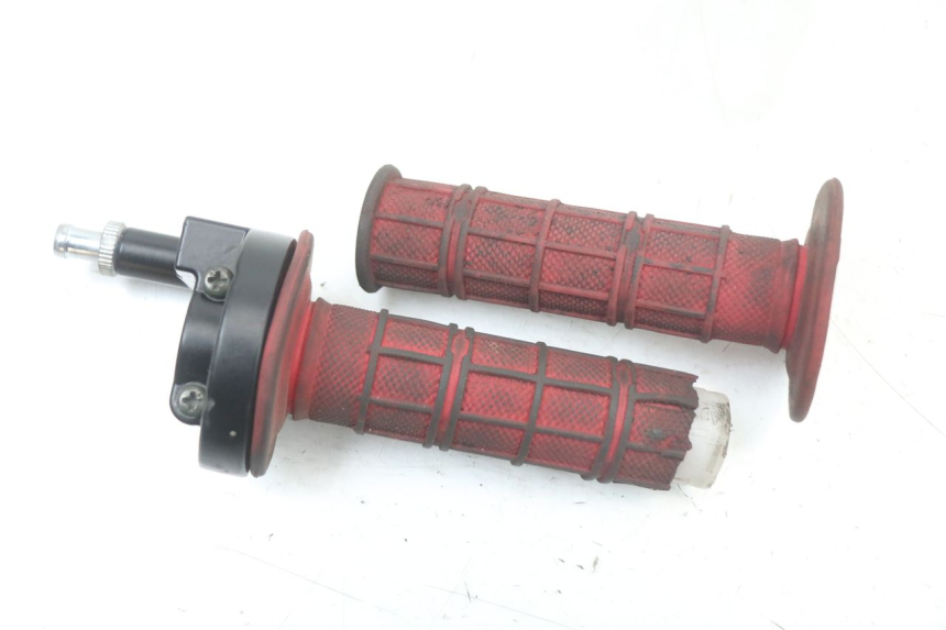 photo de POIGNEE ACCELERATEUR NITRO MOTORS THUNDER 125 - Vue principale