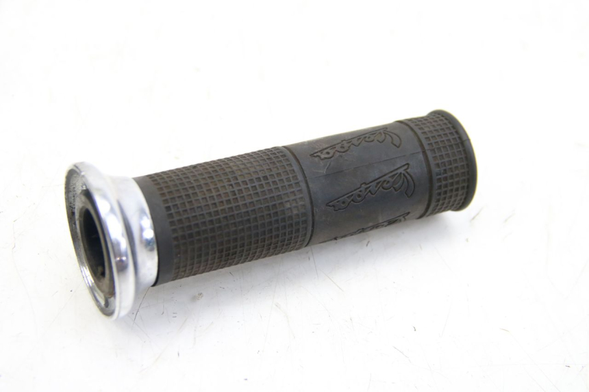 photo de POIGNEE ACCELERATEUR PIAGGIO VESPA GTS SUPER IE 125 (2009 - 2016) - Détail de la pièce