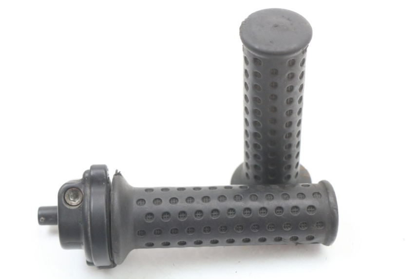 photo de POIGNEE ACCELERATEUR PIAGGIO VESPA LX 2T 50 (2005 - 2013) - Détail de la pièce