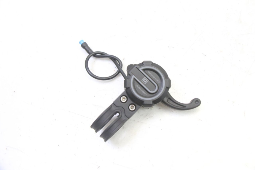 photo de POIGNEE ACCELERATEUR DUALTRON VICTOR LIMITED 1 - Vue principale