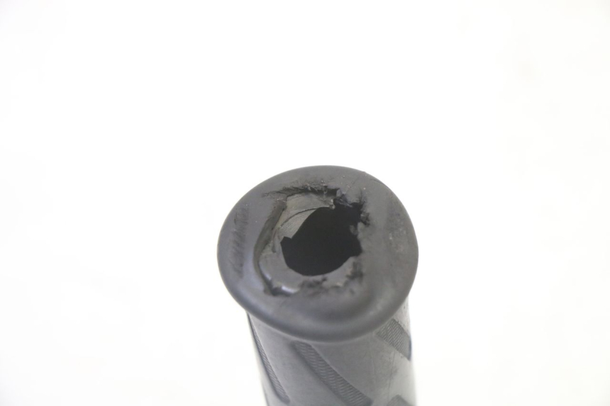 photo de POIGNEE ACCELERATEUR PEUGEOT VIVACITY NEW 4T 50 (2008 - 2017) - Gros plan technique