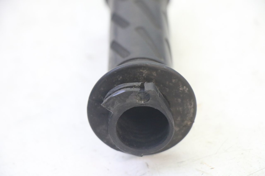 photo de POIGNEE ACCELERATEUR PEUGEOT VIVACITY NEW 4T 50 (2008 - 2017) - Détail de la pièce