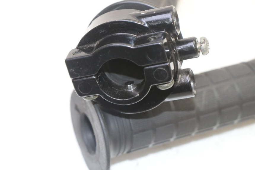 photo de POIGNEE ACCELERATEUR MBK WAAP 125 (2008 - 2013) - Zoom état d’usage