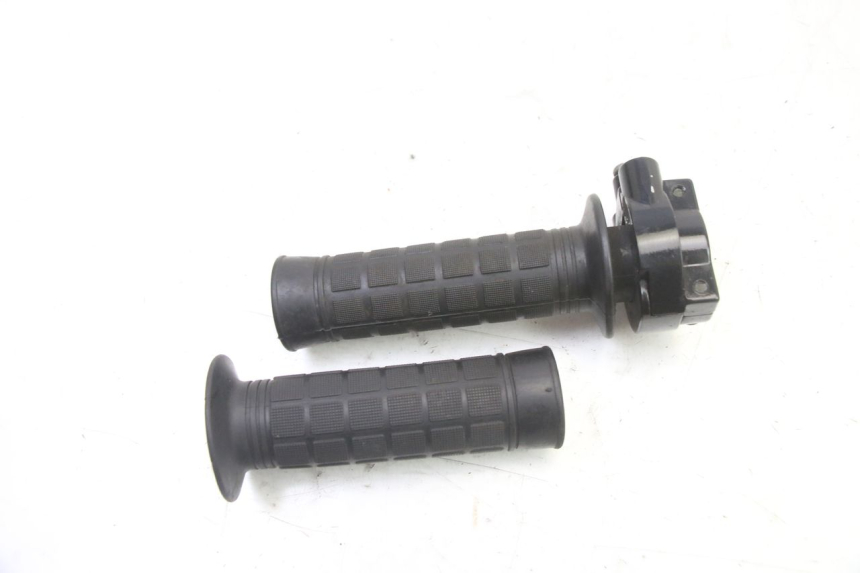 photo de POIGNEE ACCELERATEUR MBK WAAP 125 (2008 - 2013) - Autre angle de vue