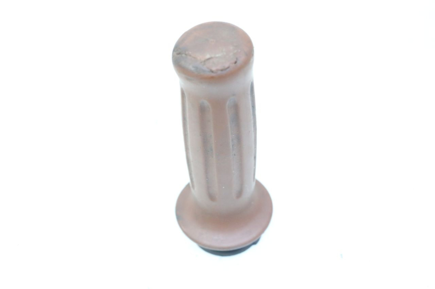photo de POIGNEE ACCELERATEUR YAMAHA WHY 50 (1998 - 2000) - Zoom état d’usage