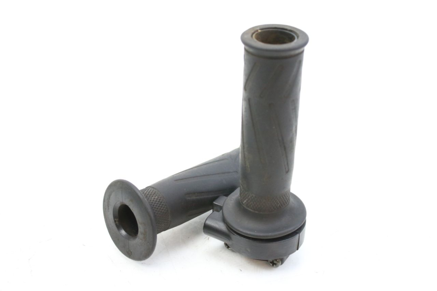 photo de POIGNEE ACCELERATEUR YAMAHA XMAX X-MAX 125 (2006 - 2009) - Vue principale