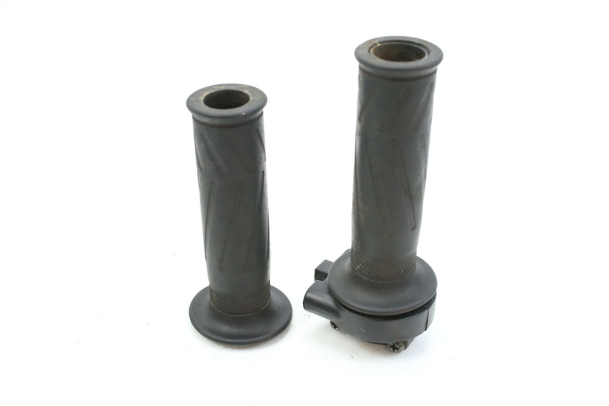 photo de POIGNEE ACCELERATEUR YAMAHA XMAX X-MAX 125 (2006 - 2009) - Détail de la pièce