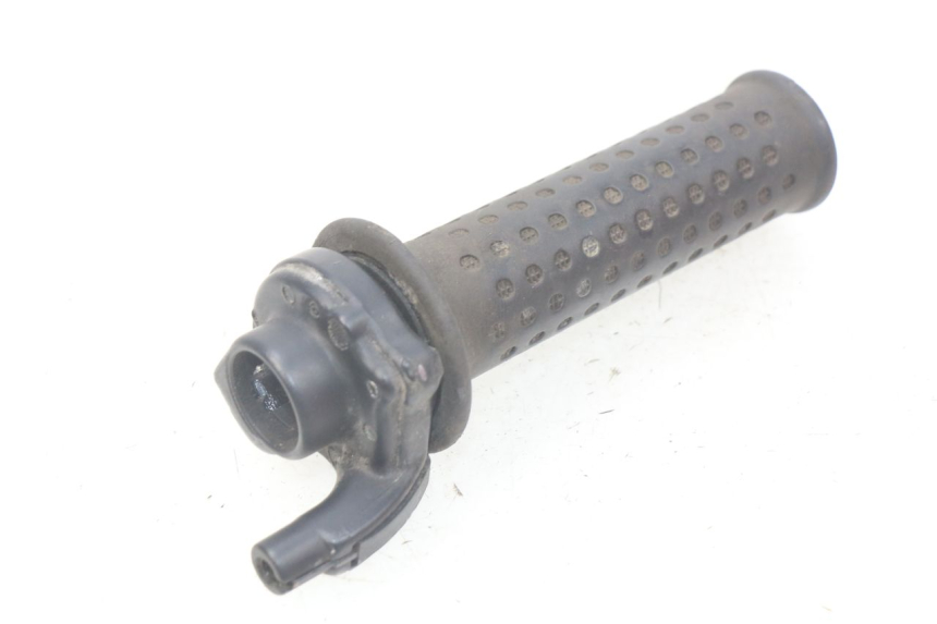 photo de POIGNEE ACCELERATEUR PIAGGIO X9 EVOLUTION 125 (2003 - 2007) - Zoom état d’usage