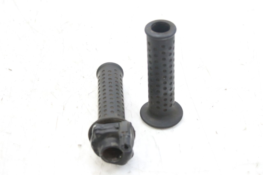 photo de POIGNEE ACCELERATEUR PIAGGIO X9 EVOLUTION 125 (2003 - 2007) - Autre angle de vue