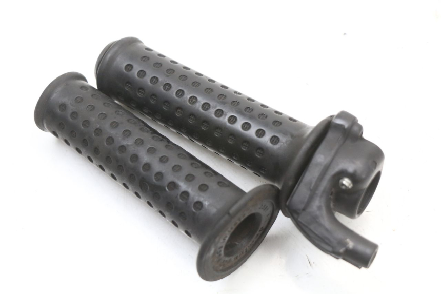 photo de POIGNEE ACCELERATEUR PIAGGIO X9 125 (2000 - 2003) - Zoom état d’usage