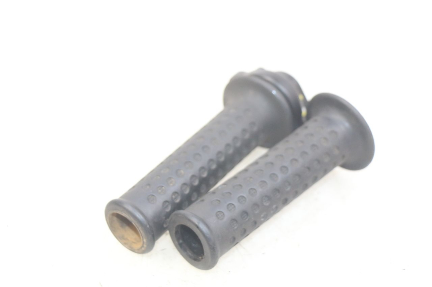 photo de POIGNEE ACCELERATEUR PIAGGIO XEVO - X EVO 125 (2007 - 2017) - Autre angle de vue