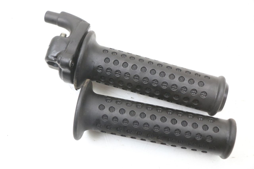 photo de POIGNEE ACCELERATEUR PIAGGIO XEVO - X EVO 125 (2007 - 2017) - Zoom état d’usage