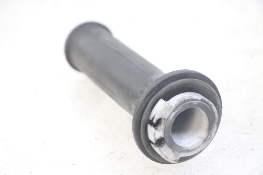 photo de POIGNEE ACCELERATEUR YAMAHA XJN DIVERSION 600 (2000 - 2003) - Détail de la pièce