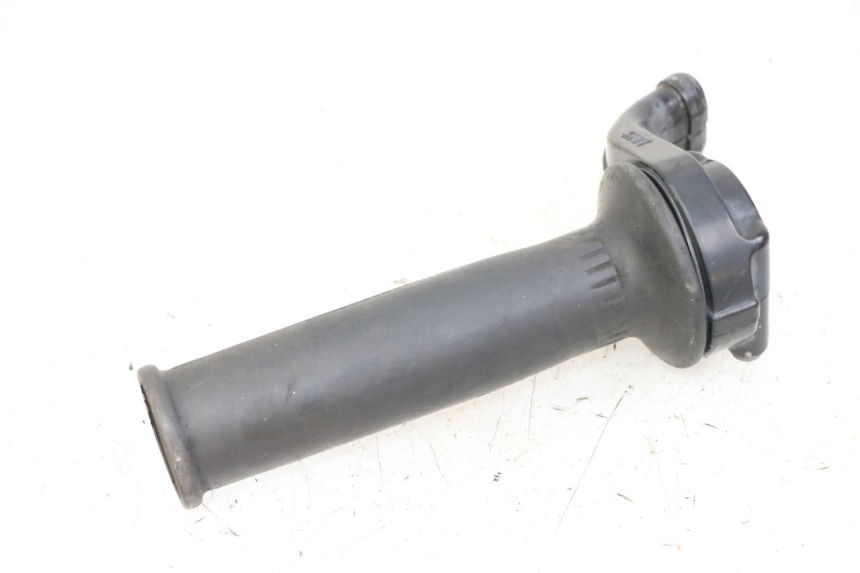 photo de POIGNEE ACCELERATEUR YAMAHA XJN DIVERSION 600 (2000 - 2003) - Gros plan technique